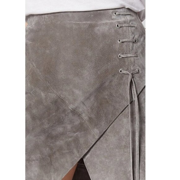 Blank NYC Mini Skirt 26 NWT Suede Genuine Leather Soft Fog Lace Up A-line Gray - Picture 8 of 14